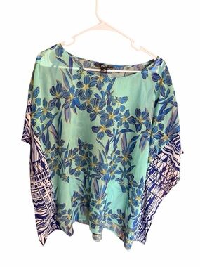 Avec Vibrant Floral Print Cover-Up NWOT